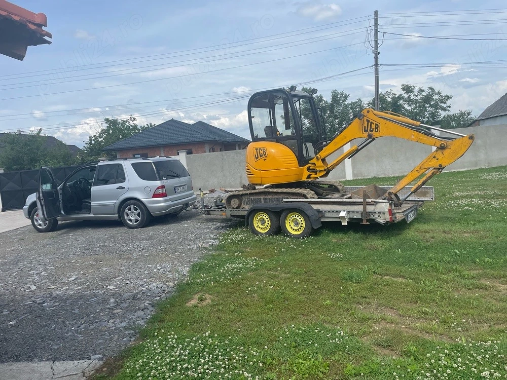 Vând mini excavator