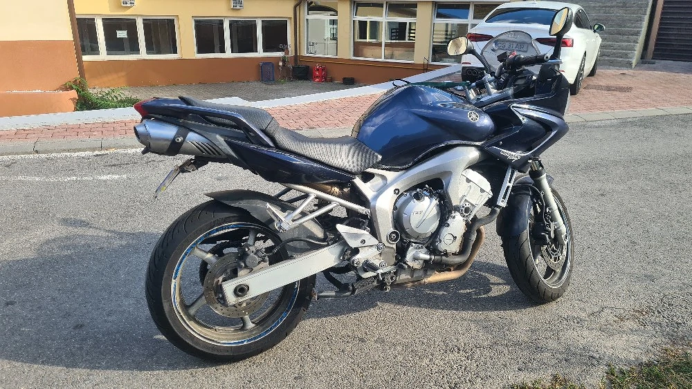 Yamaha fz 6. schimb