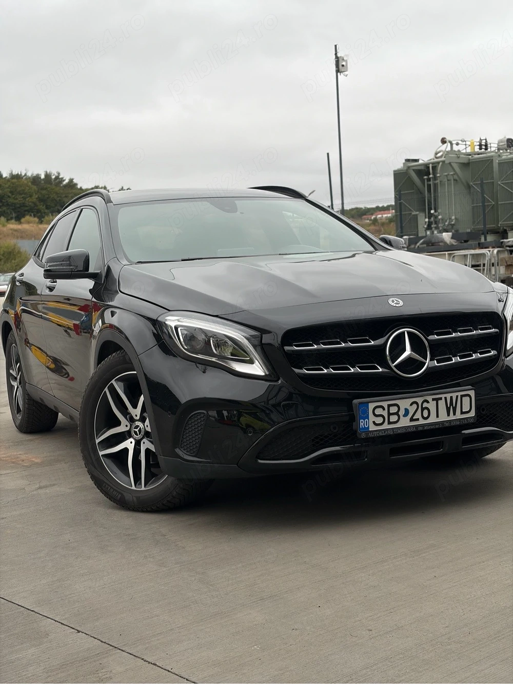 Vand mercedes GLA 200D 4MATIC