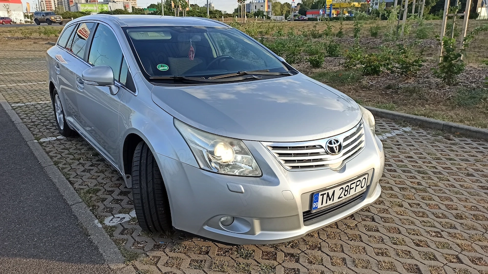 Toyota Avensis T27 