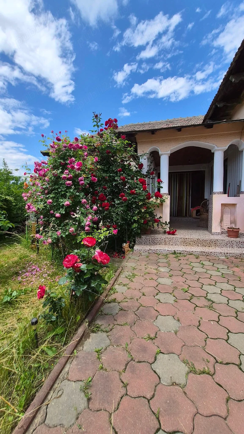 Casă de vânzare lângă Onești, Ștefan cel Mare, ideală pentru familie
