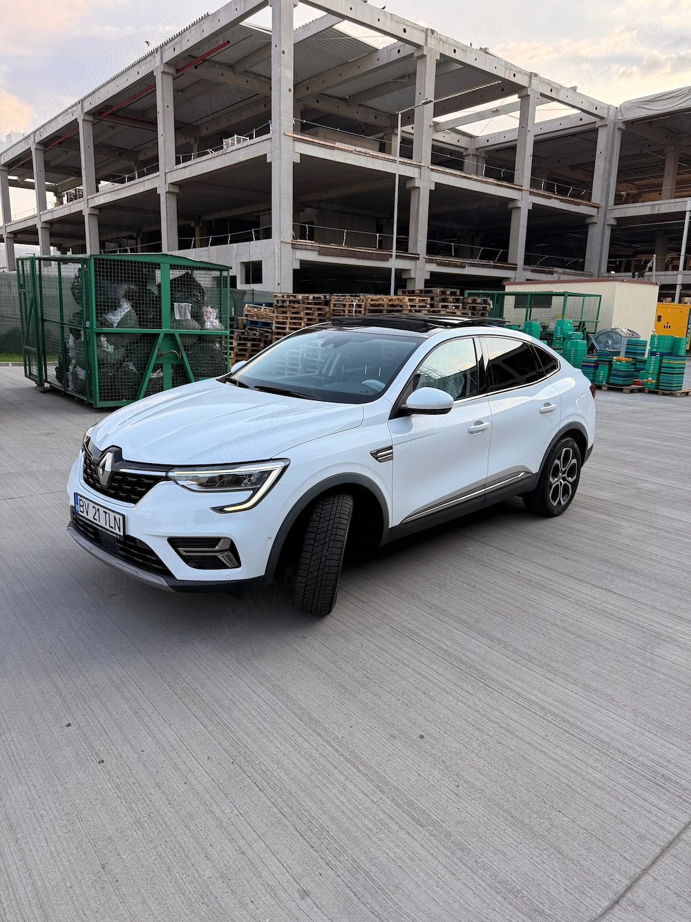 Renault Arkana E-Tech Full Hybrid 145 CP | Techno | Trapa | 30.000 km | Cutie automata