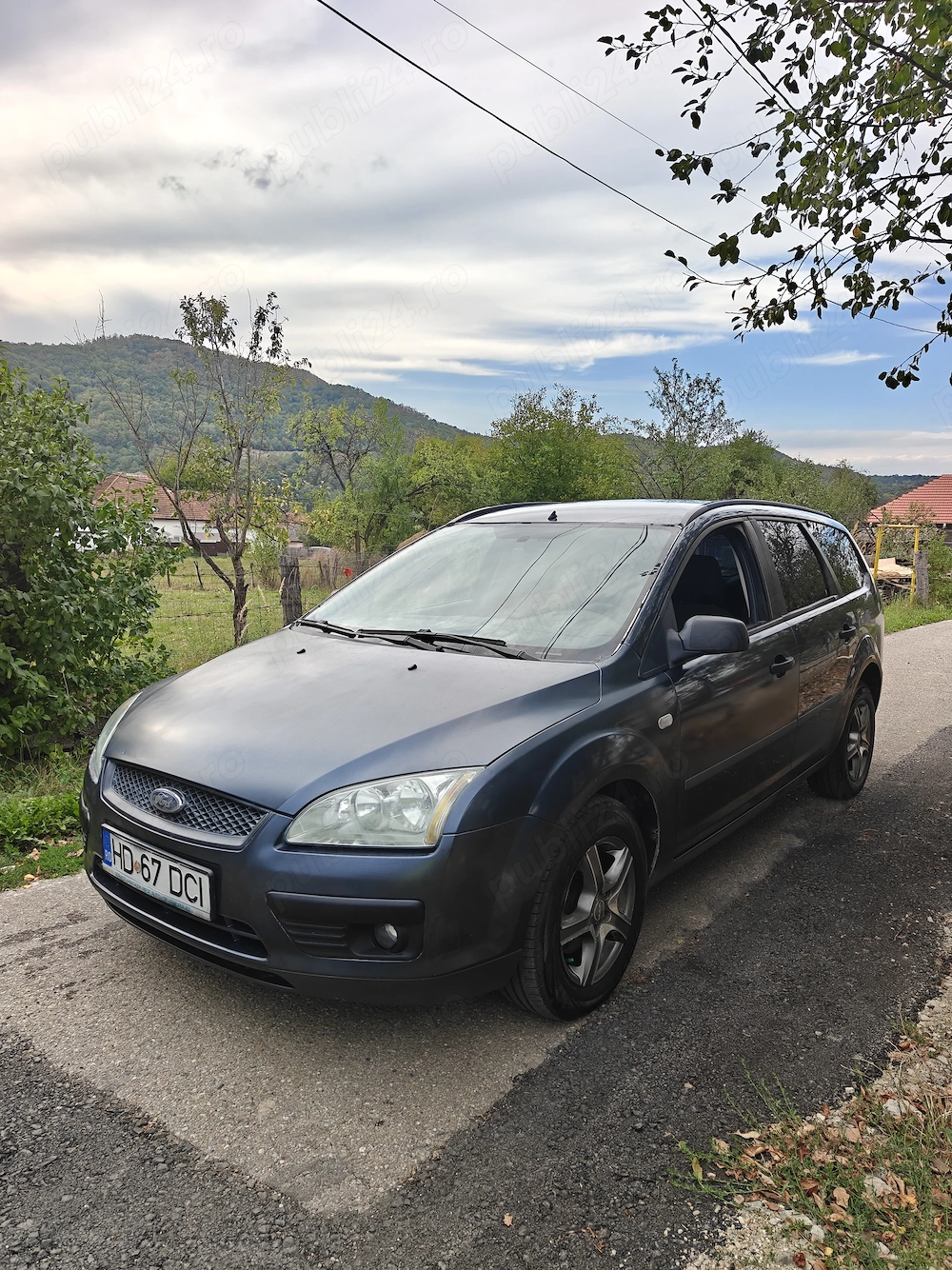 Vând Ford Focus 