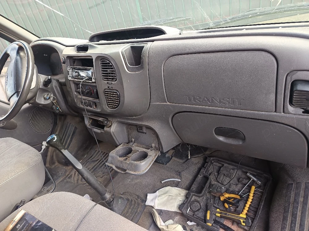 dezmembrez Ford transit 