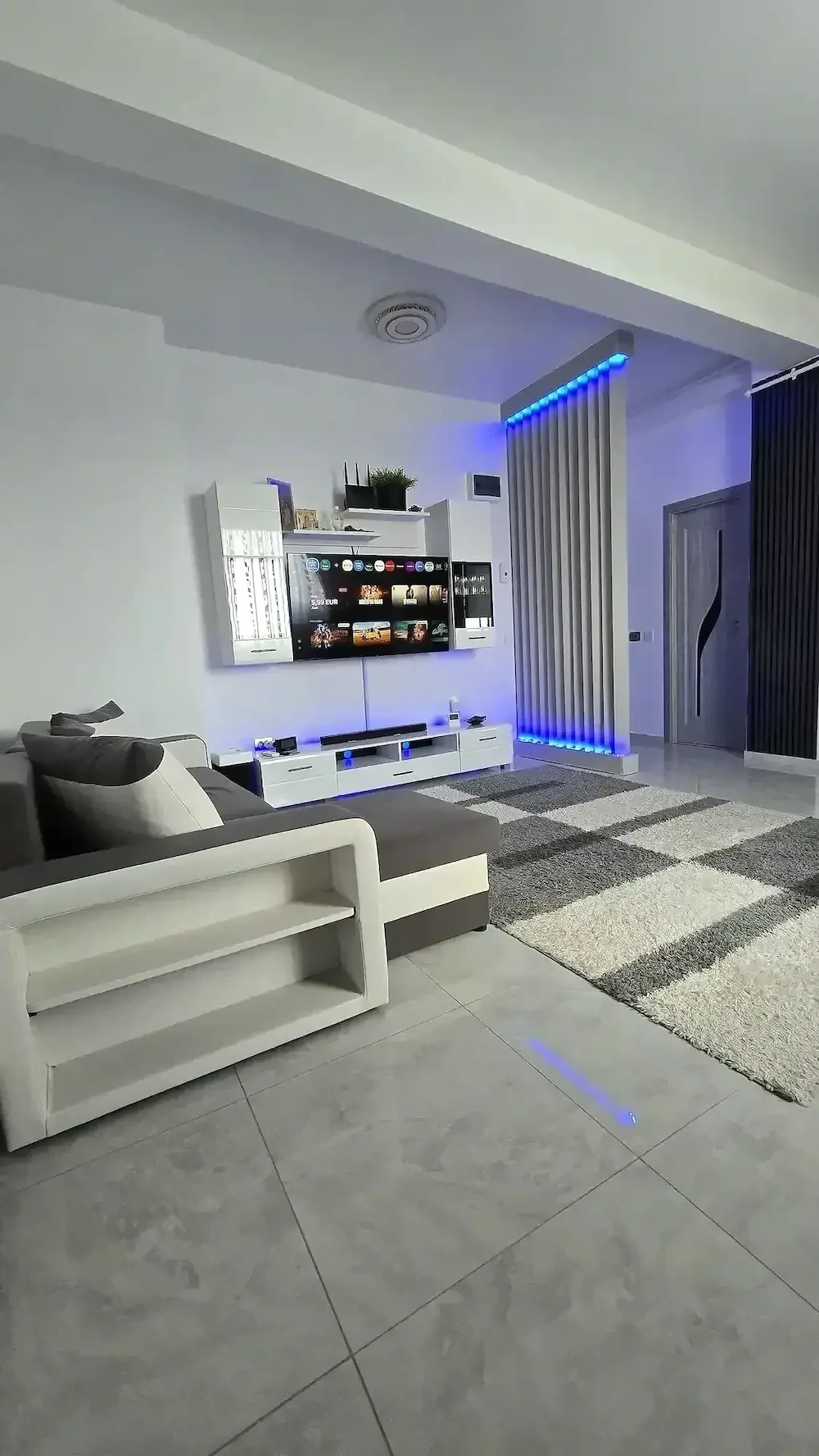 Apartament premium  cu terasă si loc de parcare situat in zona centrala