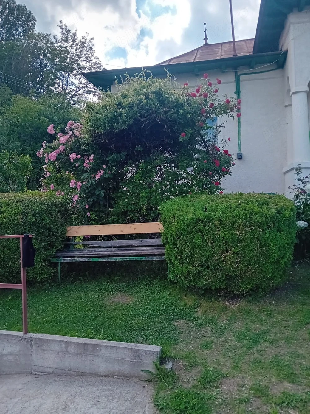 Casă de vanzare, comuna Vârfuri, județul Dâmbovița 
