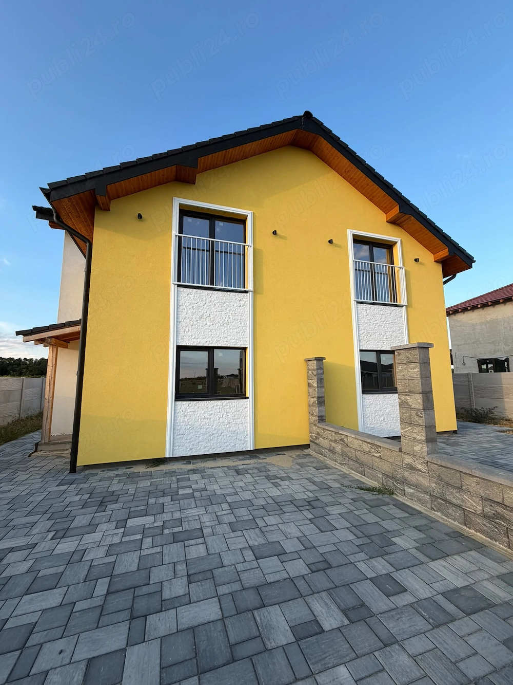 Duplex de  vanzare Mosnita Veche
