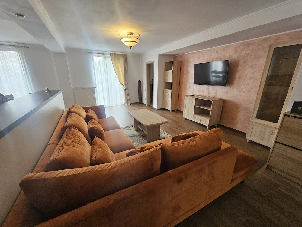 Apartament 3 camere Bdul Cetatii - etaj 1 bloc nou !!