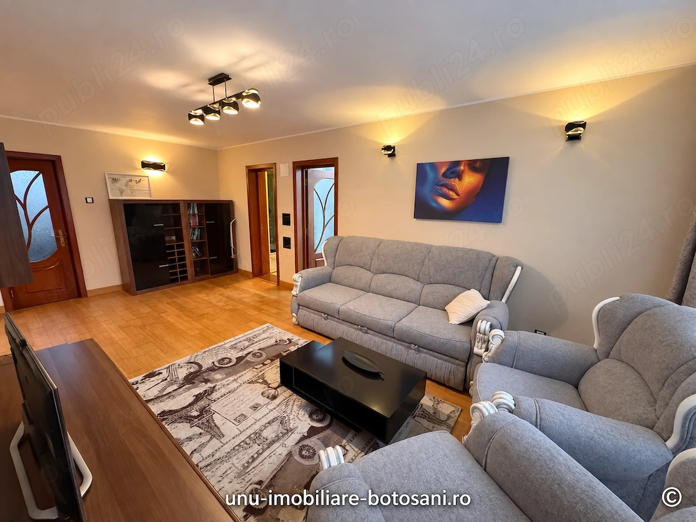 Apartament 3 camere - parter - zonă centrală -bulevard parcare concesionată 