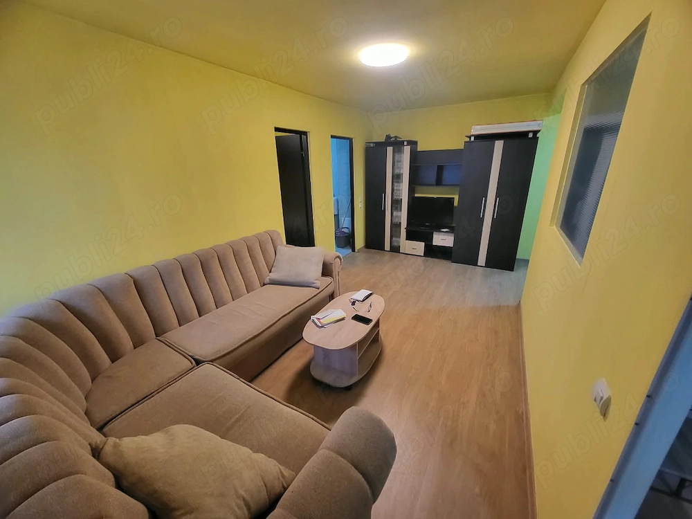 Apartament cu 2 camere de închiriat - Zona Florilor