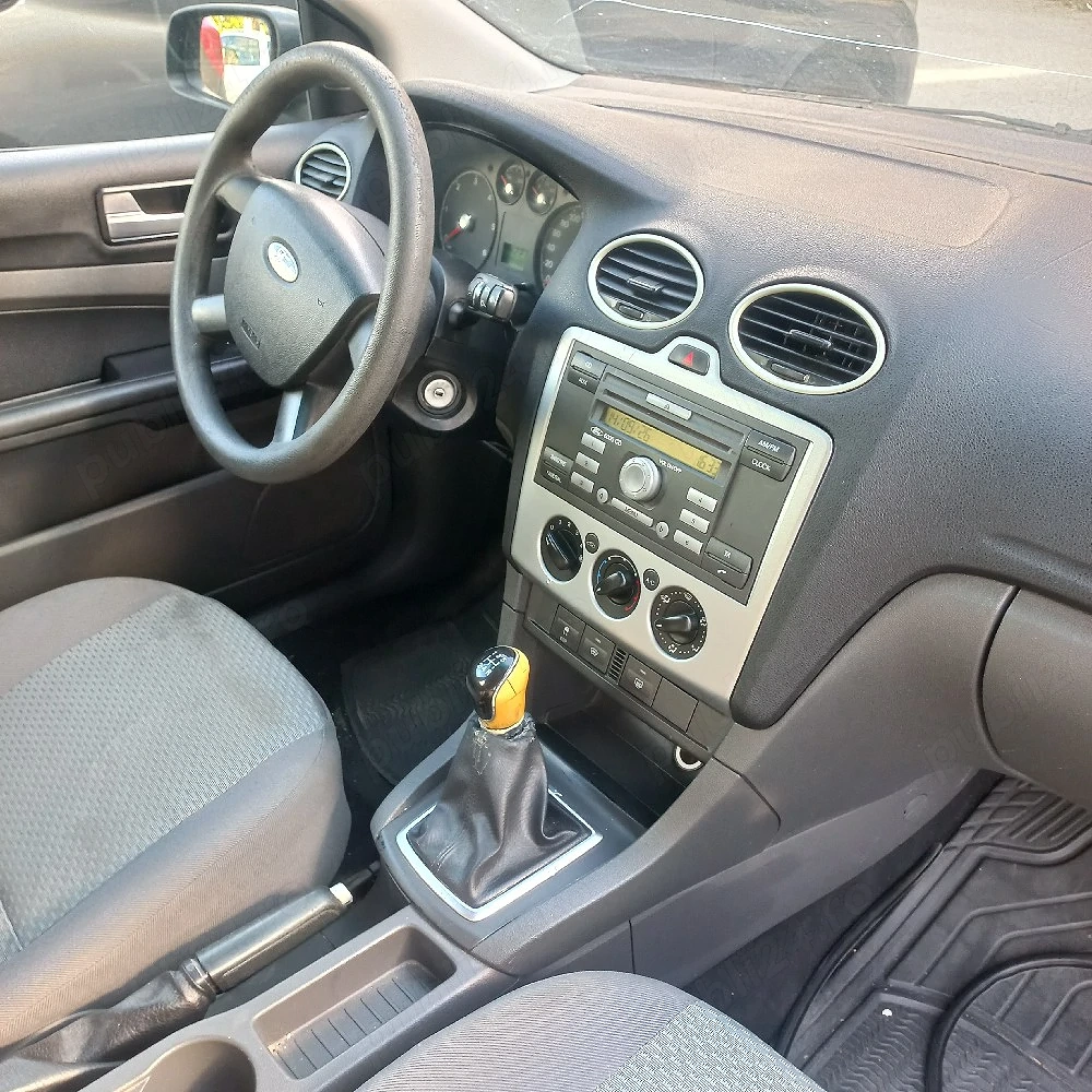 vand ford focus