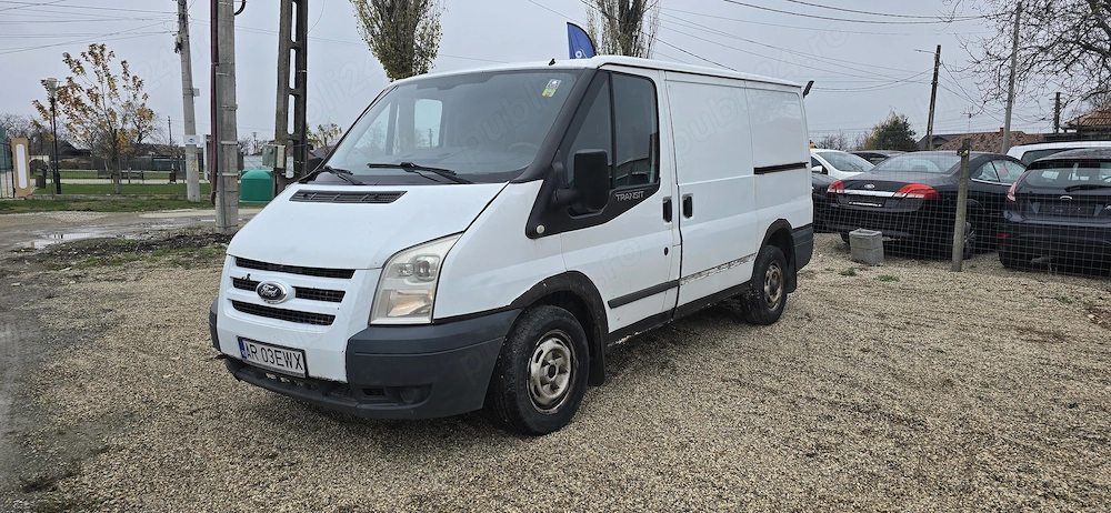 Ford Transit an 2009 motor 2200 cm3 diesel filtre ulei schimbate 