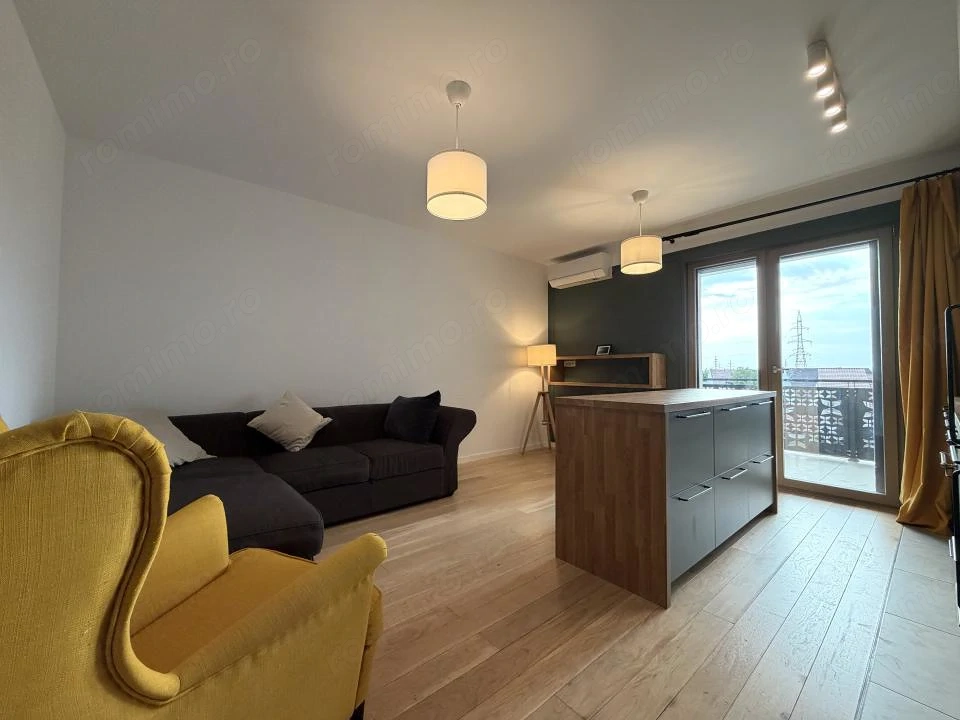Apartament cu 2 camere, etaj 3, 45 utili, terasa 12mp - zona Central