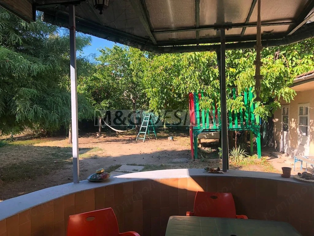 Inchiriem spatiu comercial Complexul studentesc (after school)