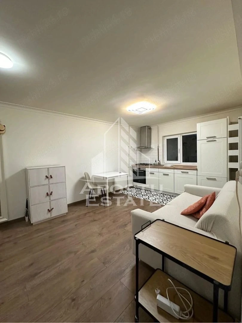 Apartament modern de închiriat