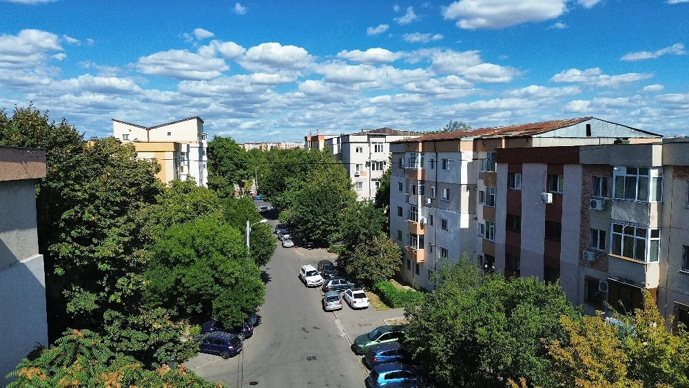 Apartament 4 camere George Enescu, decomandat, centrala termica 