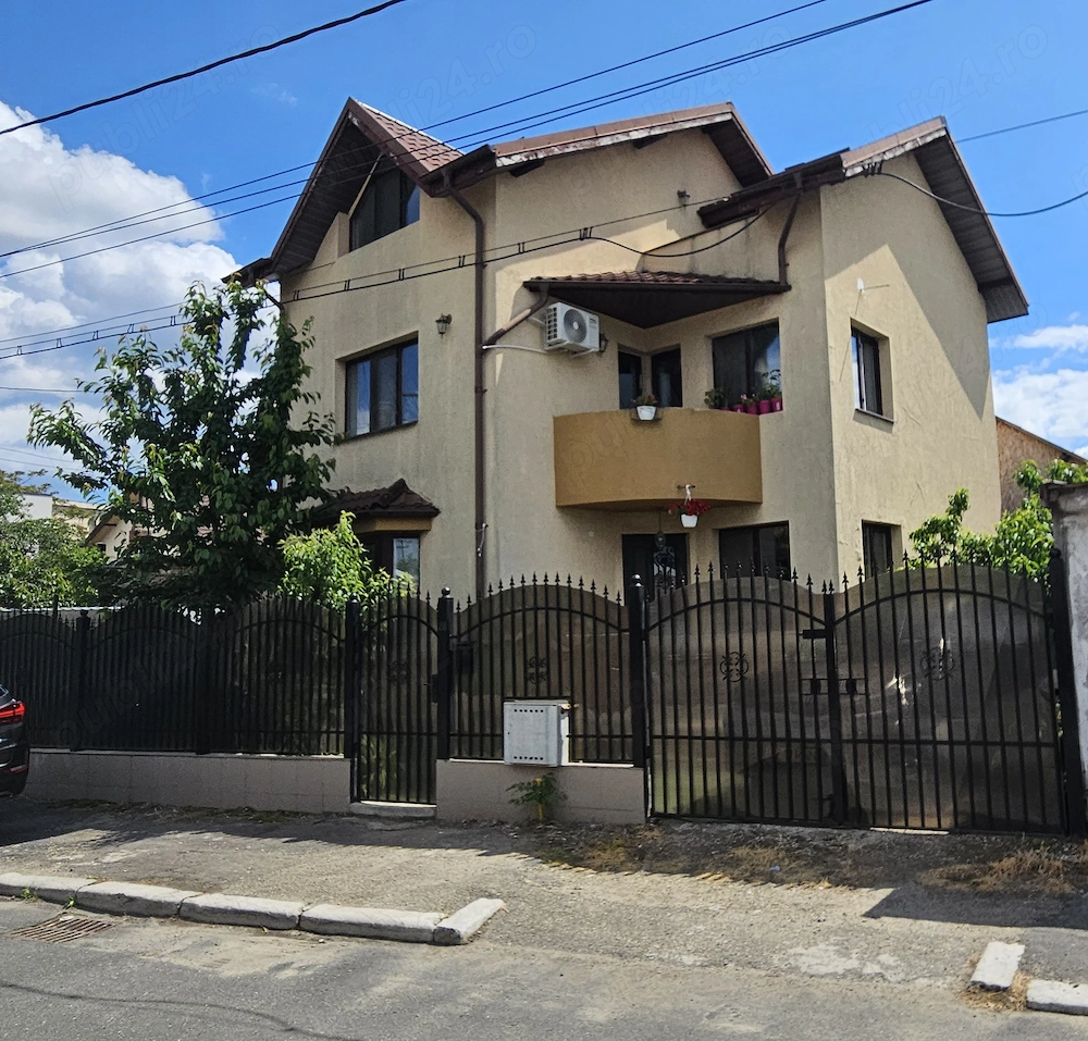 Casa de vanzare