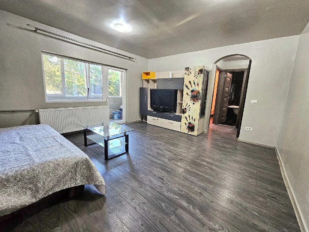 Închiriez apartament 2 camere zona Soarelui 