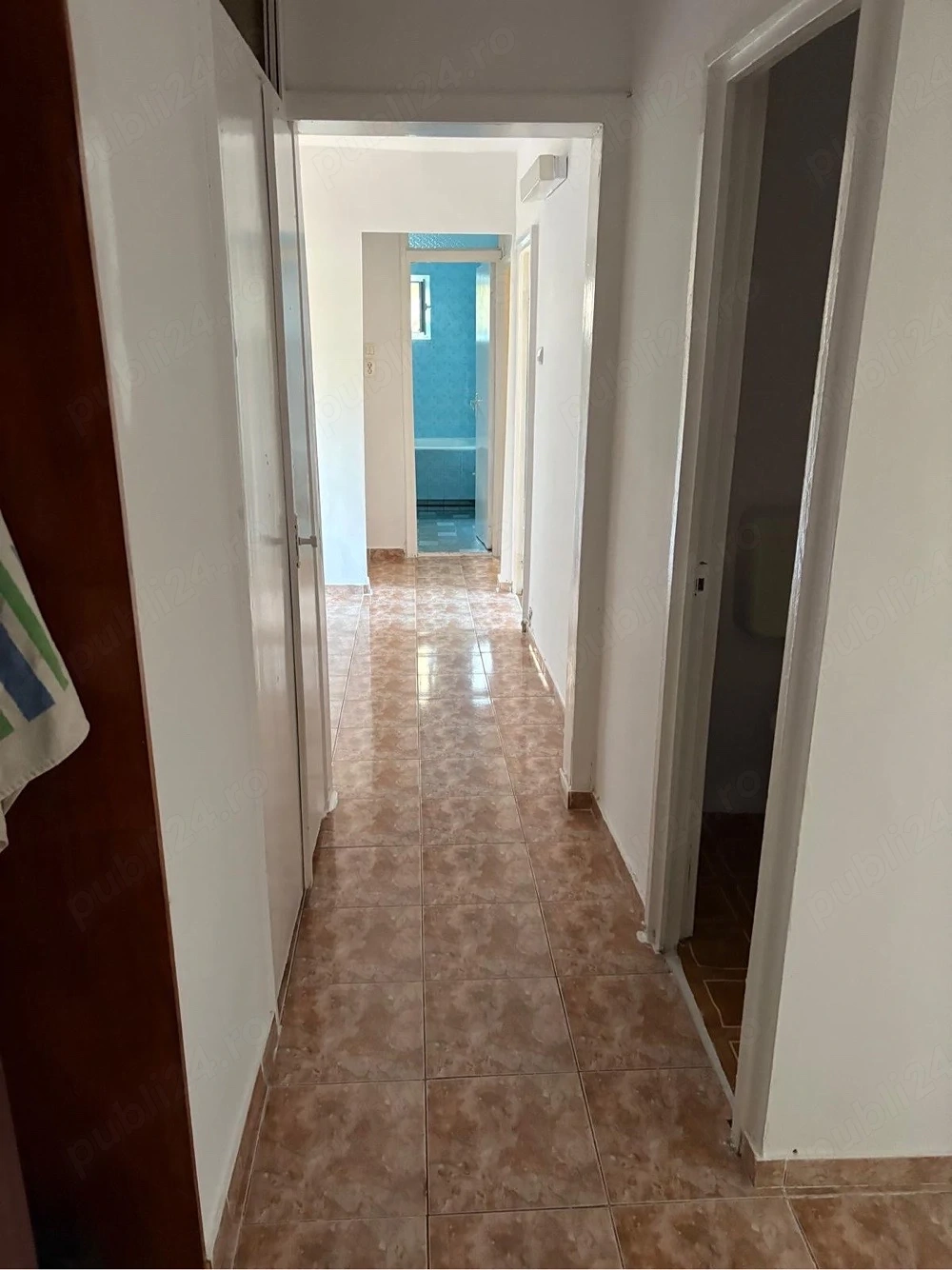 Inchiriez apartament 3 camere