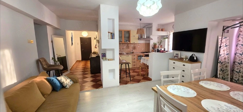 Apartament 3 camere decomandat ,Craiova, Brazda lui Novac , etaj 6 7, lift nou