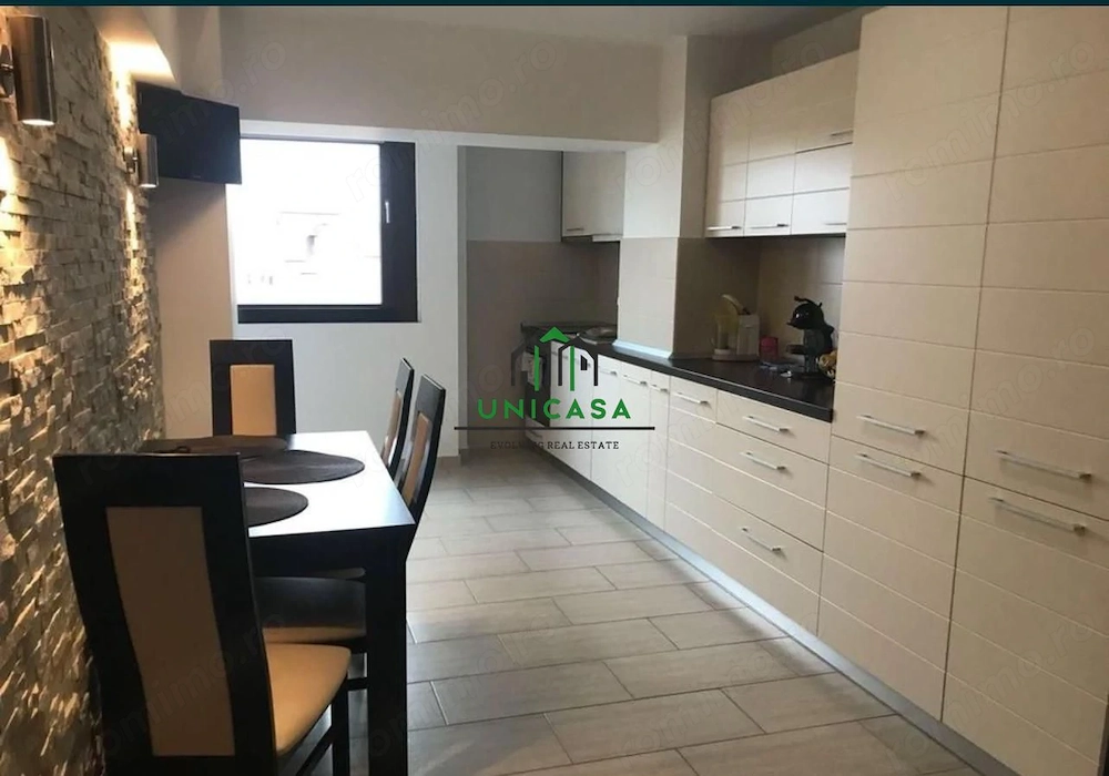 Apartament 4 camere - Zona Nord