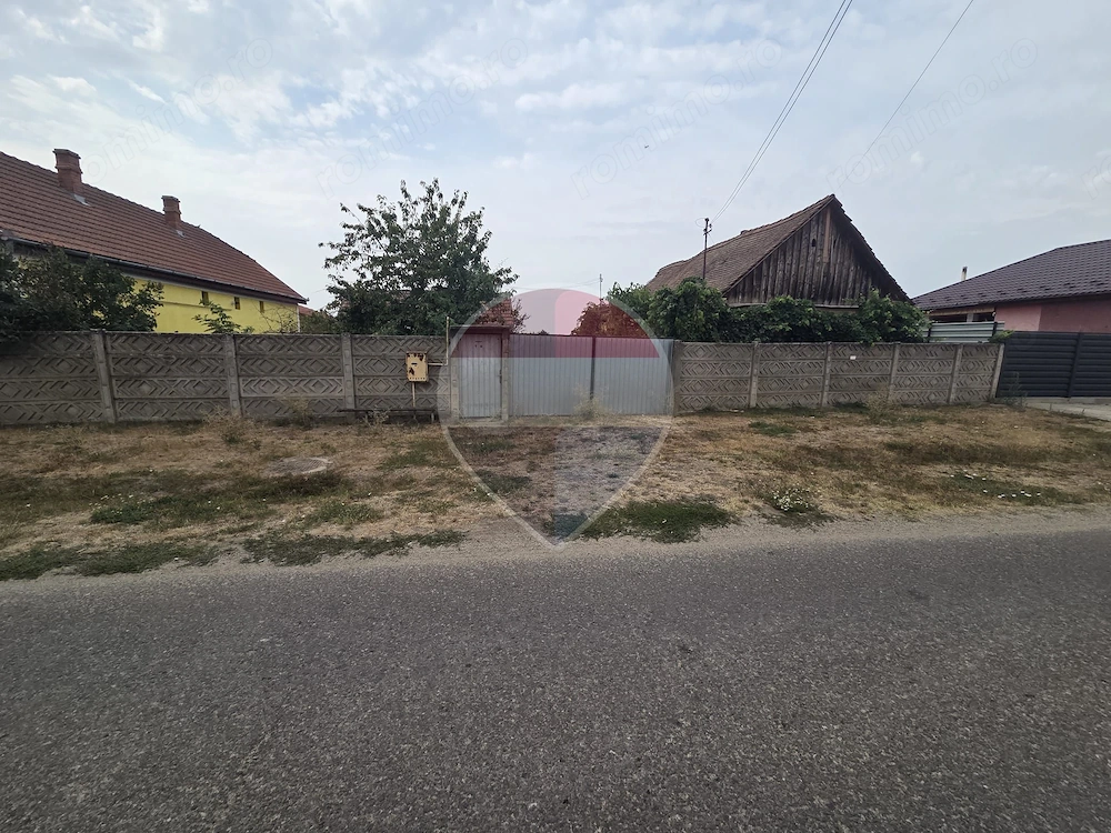 Casă cu gradina mare in Madaras