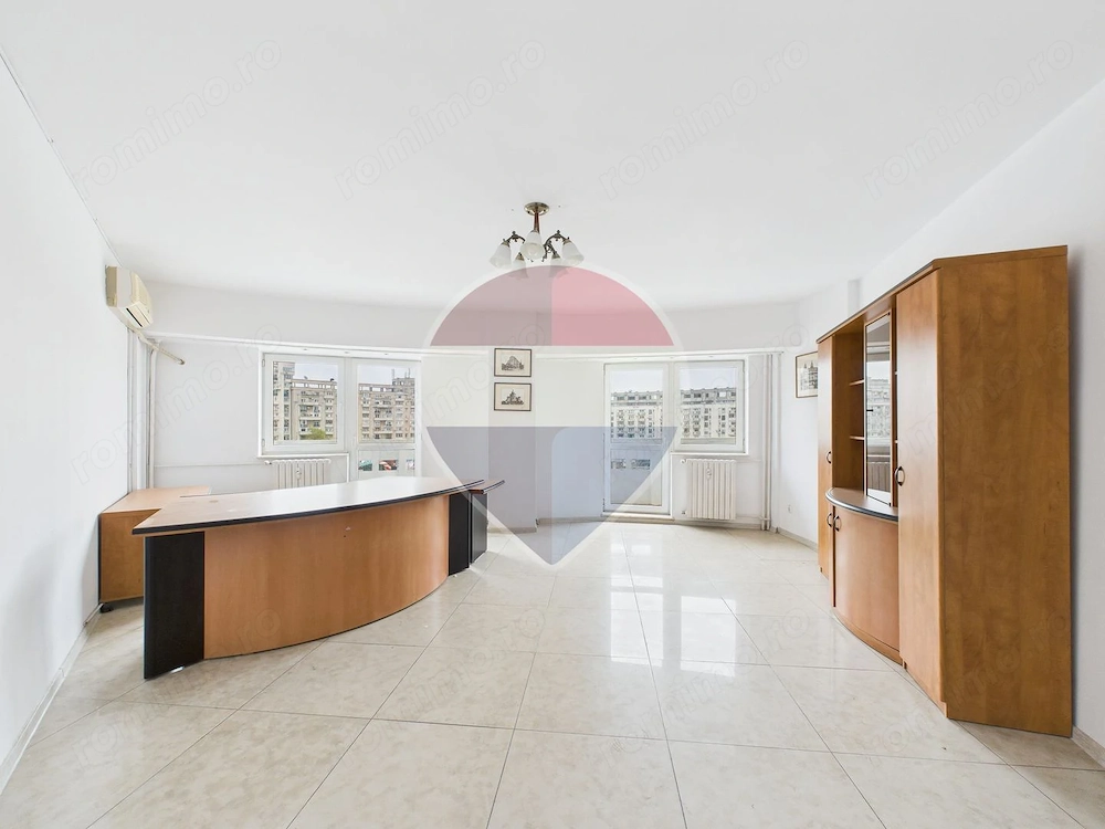 Apartament cu 3 camere de vanzare - Spatiu de birou - Rond Alba Iulia