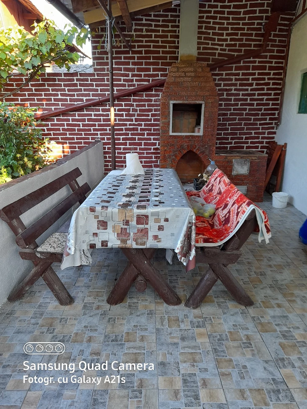 Casă de vânzare .