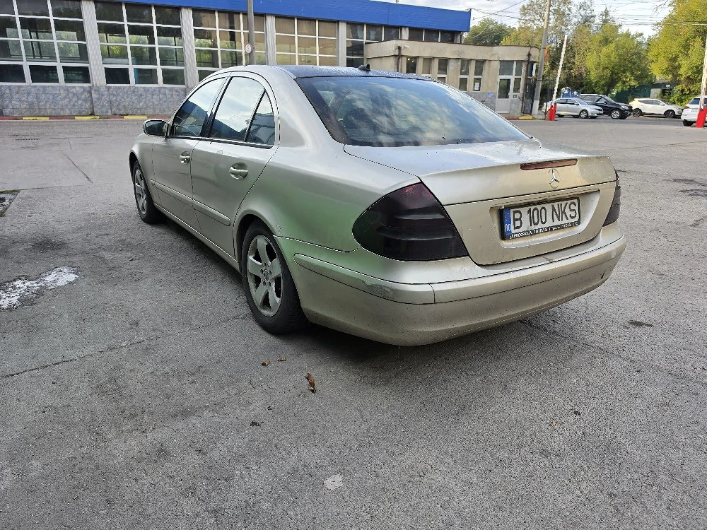 Mercedes E220