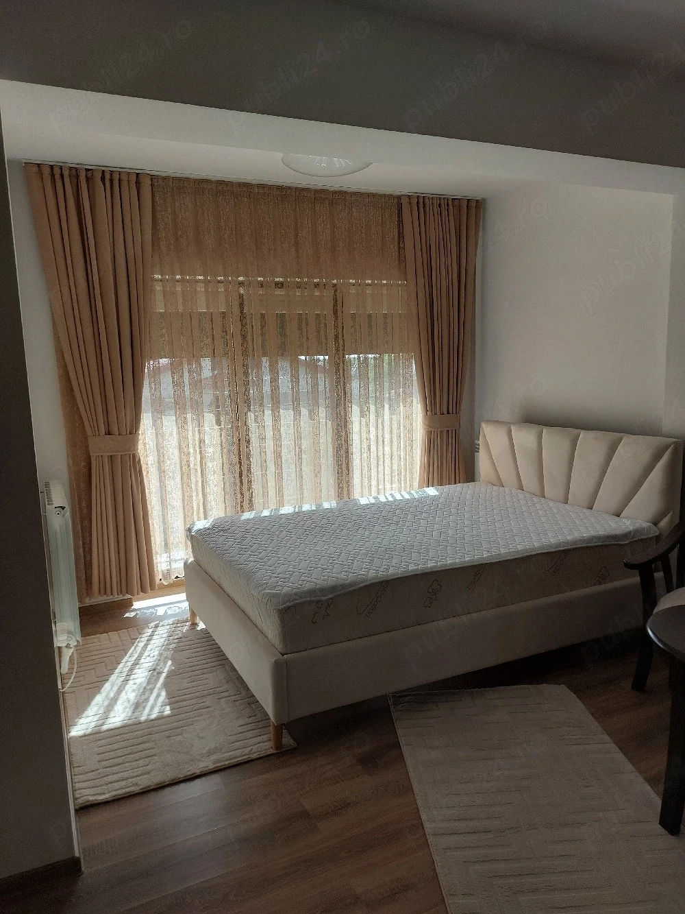 Apartament cu doua camere in clădire tip vilă 