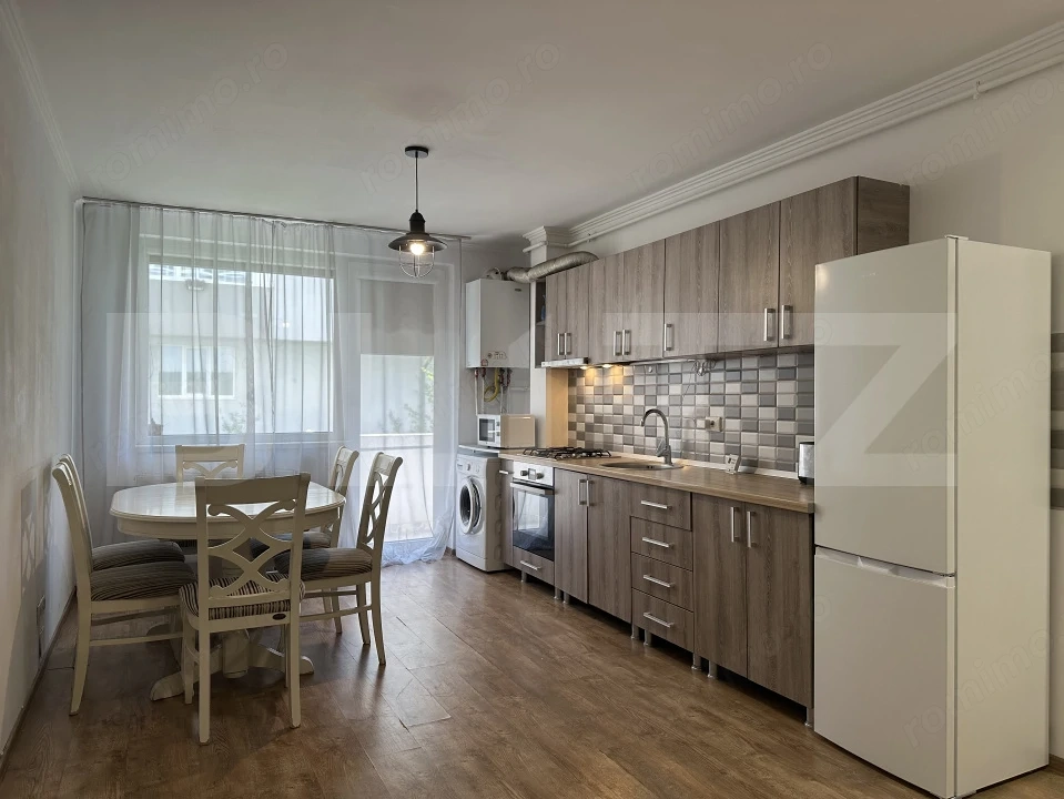 De inchiriat: apartament 3 camere, 70 mp, acces pietonal VIVO