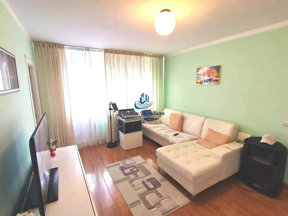 Apartament 2 camere, ultracentral, LIFT, Piatra Neamt
