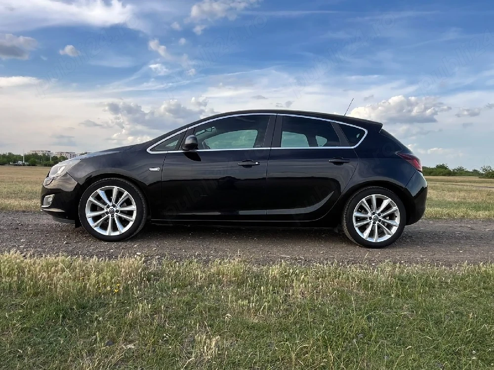 Opel Astra J Cosmo 1.6 benzină 2010 