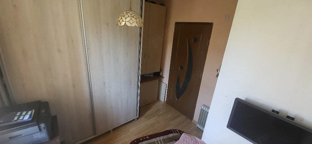 Apartament 2 camere semidecomandate