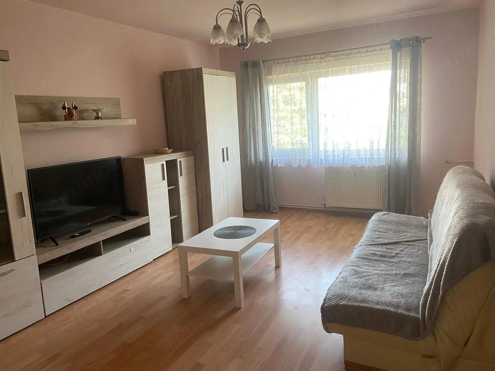 Apartament penteu inchiriere