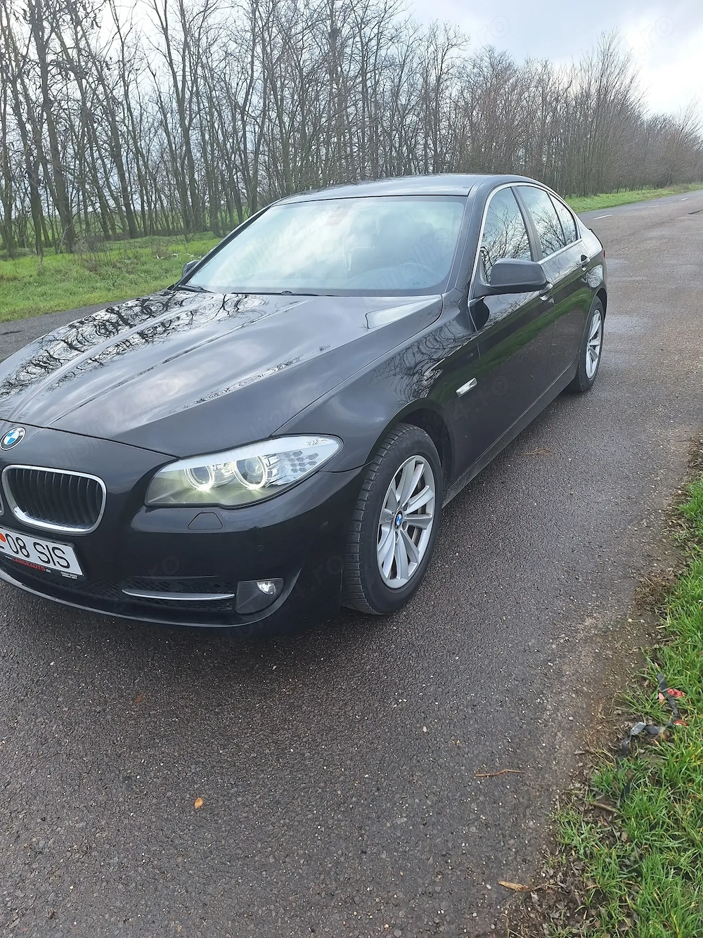 Vand Bmw serie 5 (F10) km.puțini,f.intre inut