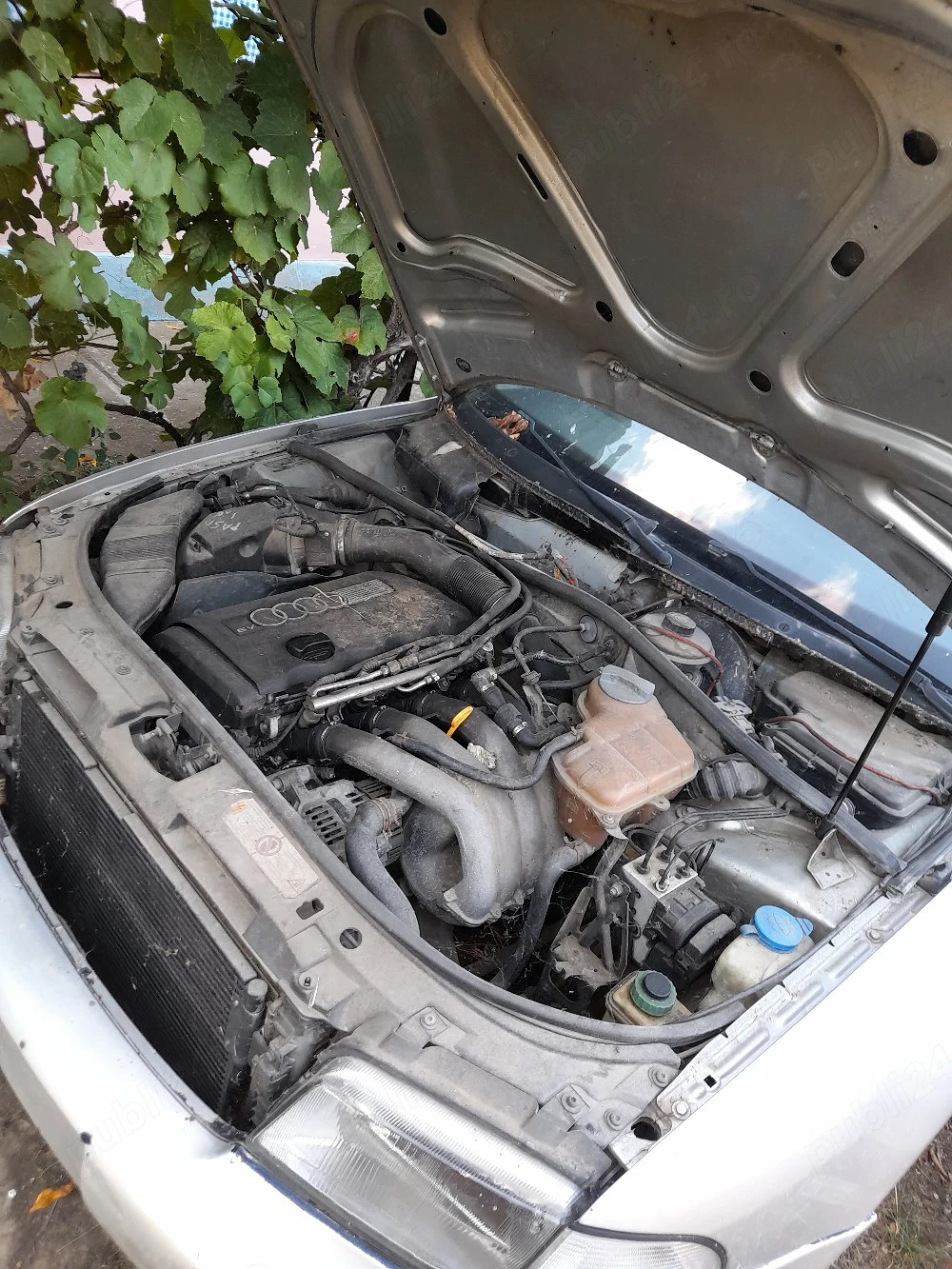 Audi A4 b5 pentru piese sau toata