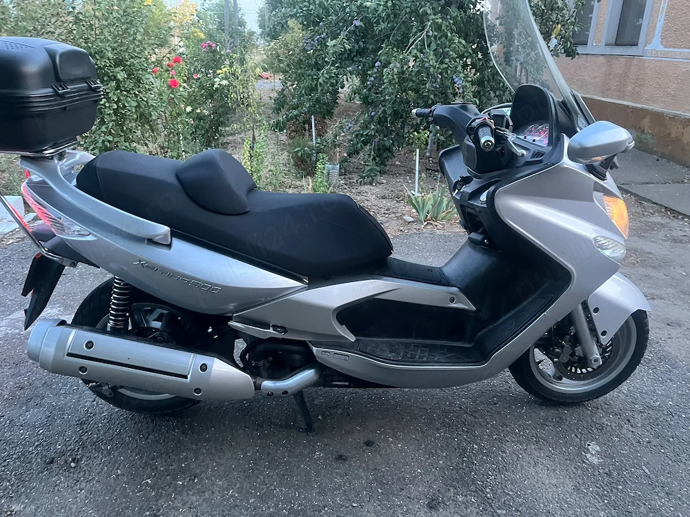 Vand scuter de 500 cc