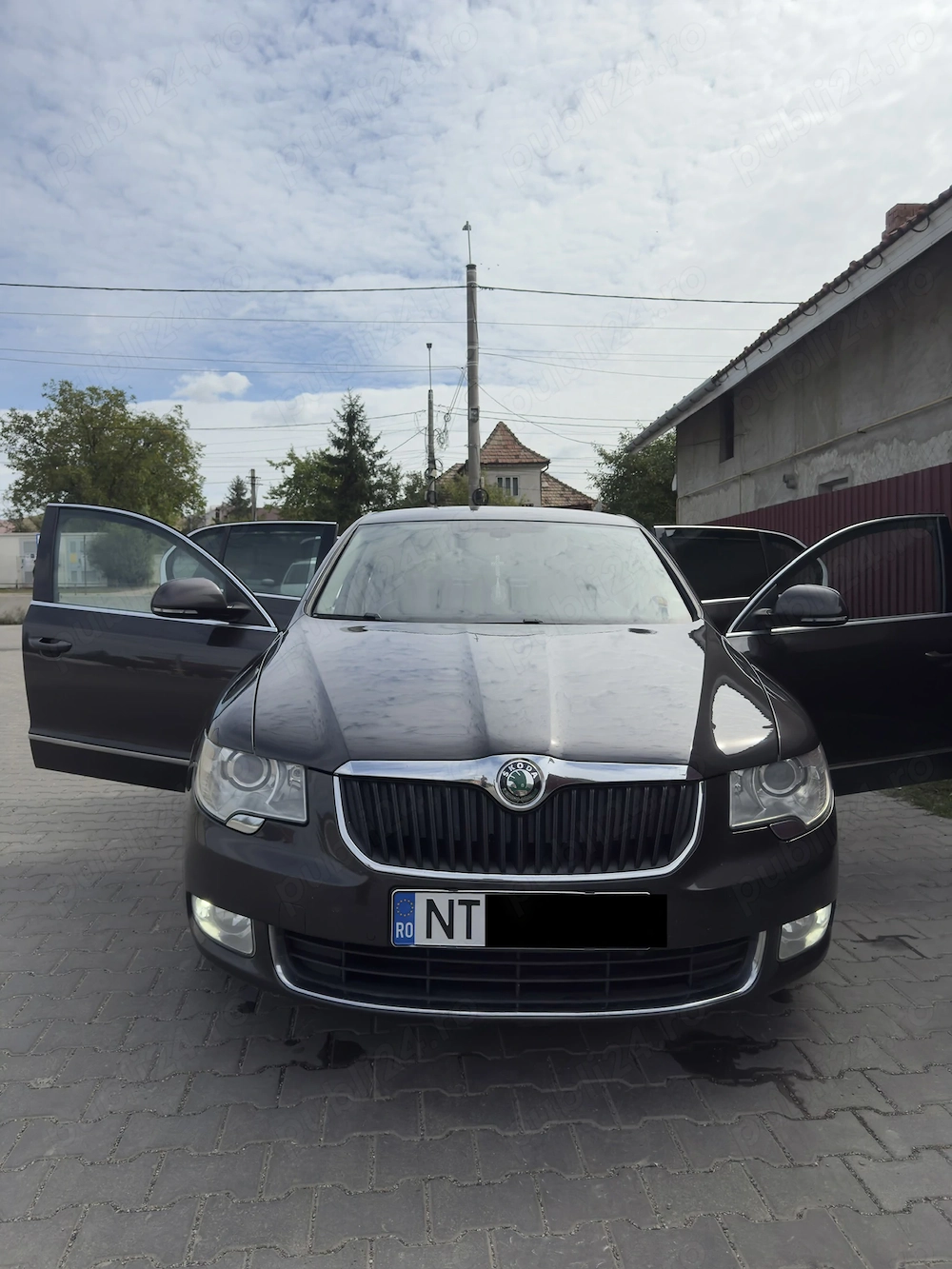 Skoda Superb 2011 1.6 Diesel 105 CP