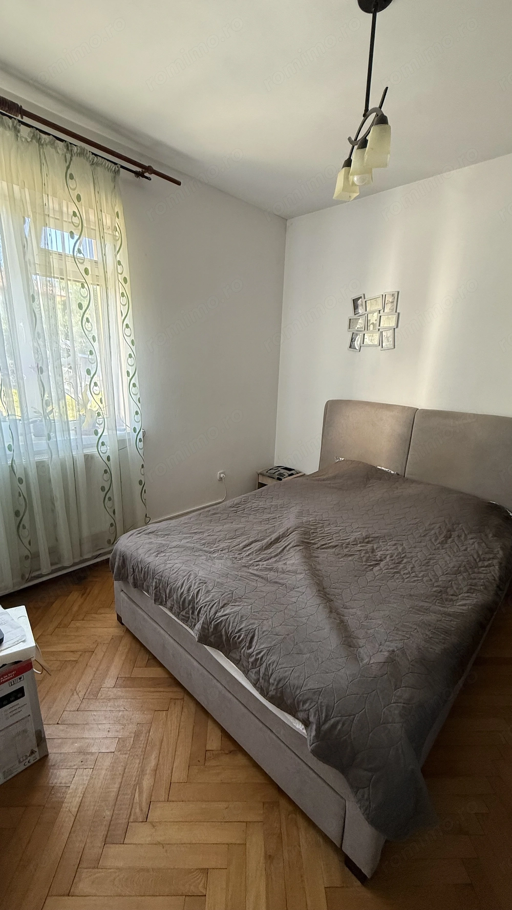 Proprietar vand apartament în Savinesti colonie 