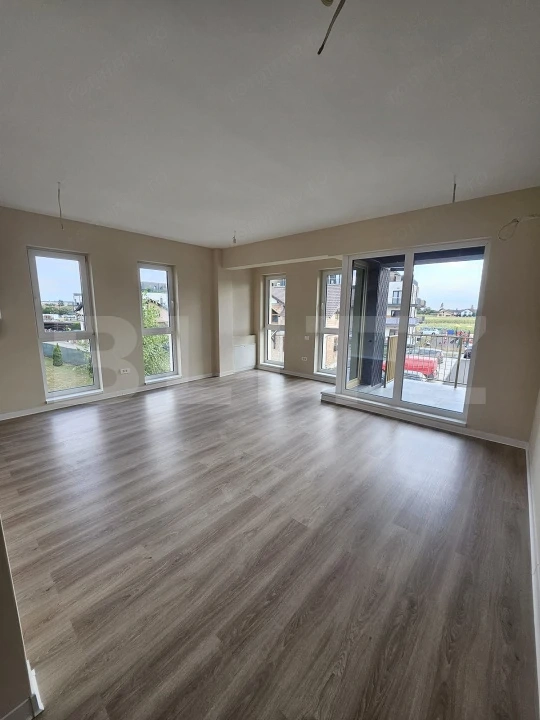 Apartament de vanzare - Zona Unirii - Nou 