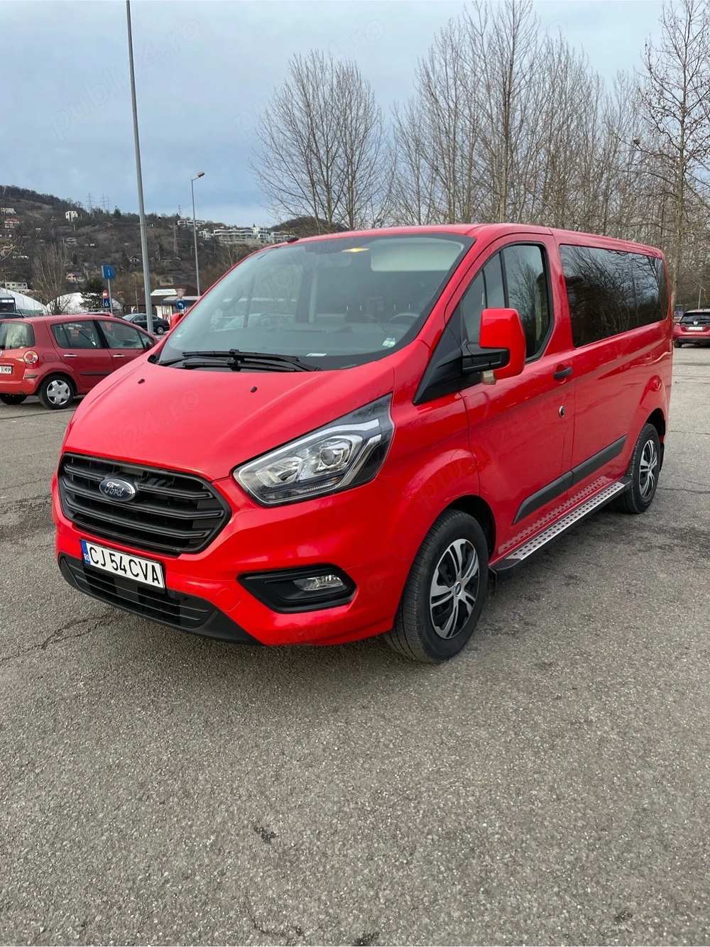 inchiriez ford custom 8+1