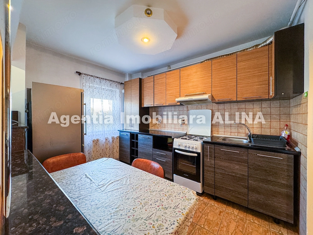 Apartament cu 1 camera in Mun. Deva, Jud. HD, Bld. Decebal, 36 mp, decomandat, etaj 3.