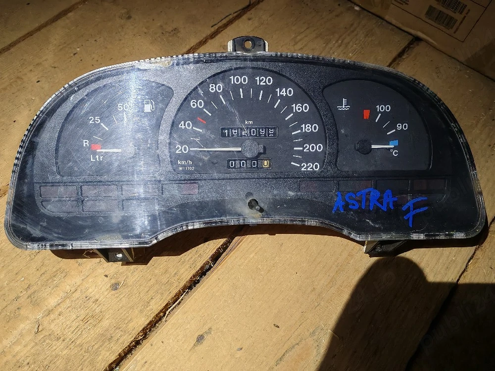 Ceasuri bord Opel Astra F
