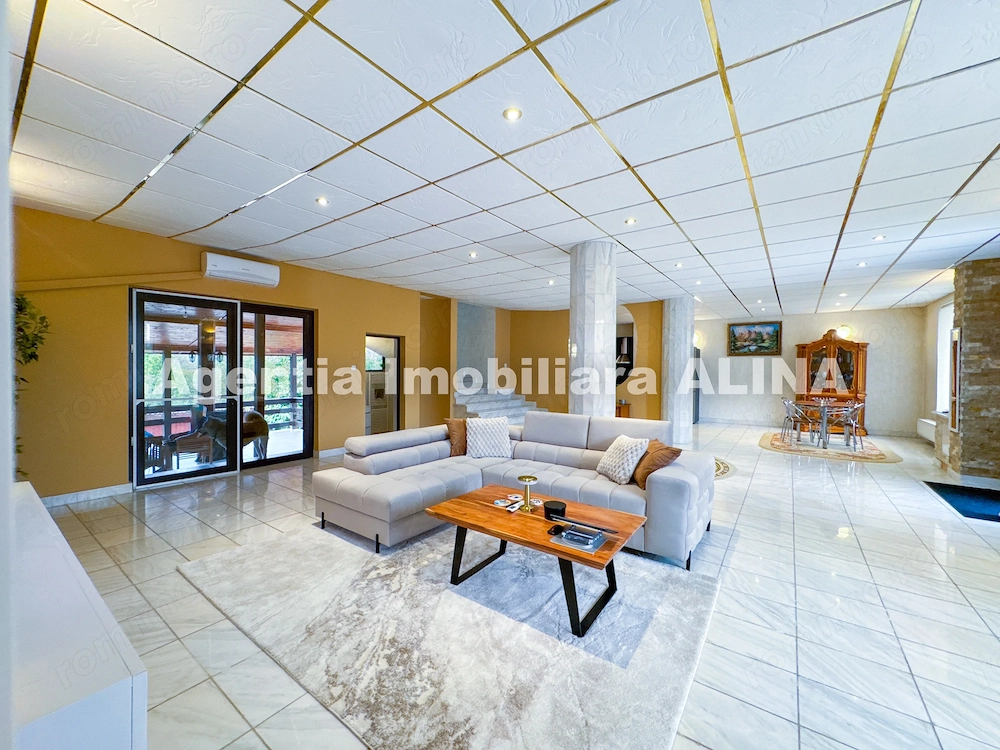 Casa si teren 1470 mp in Satul Branisca din Comuna Branisca, Jud. HD, zona centrala.