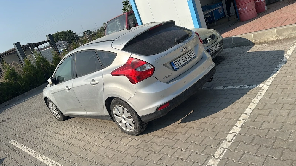 Vanzare masina cu motor defect