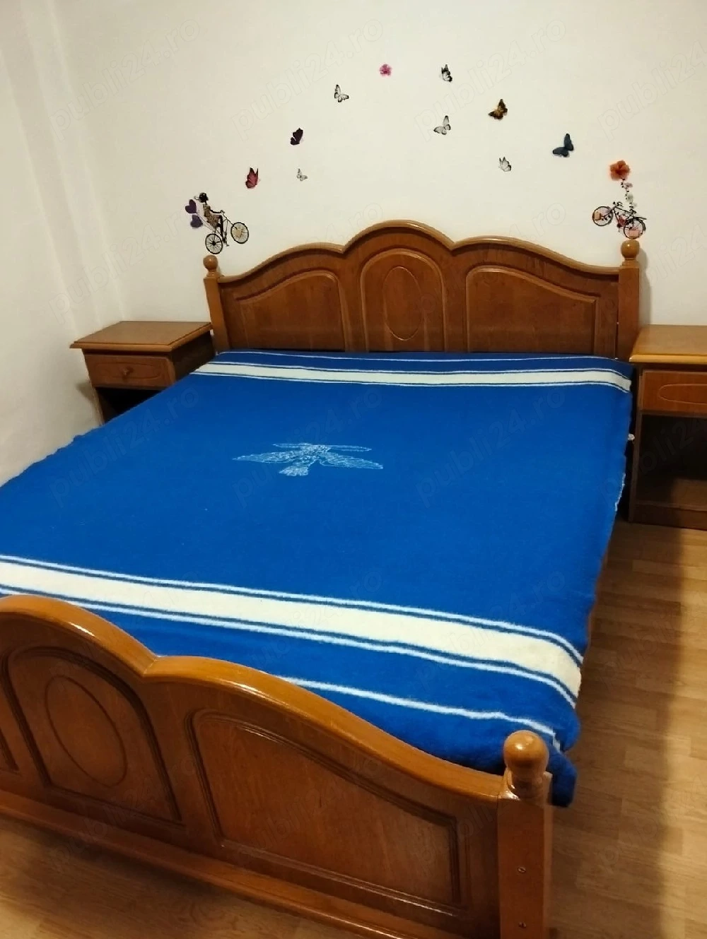 proprietar închiriez apartament cu trei camere semidecomandat in Bacău 