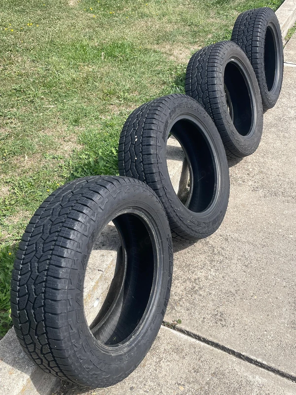 Anvelope ca noi 215/60r18 Wildpeak A/T 