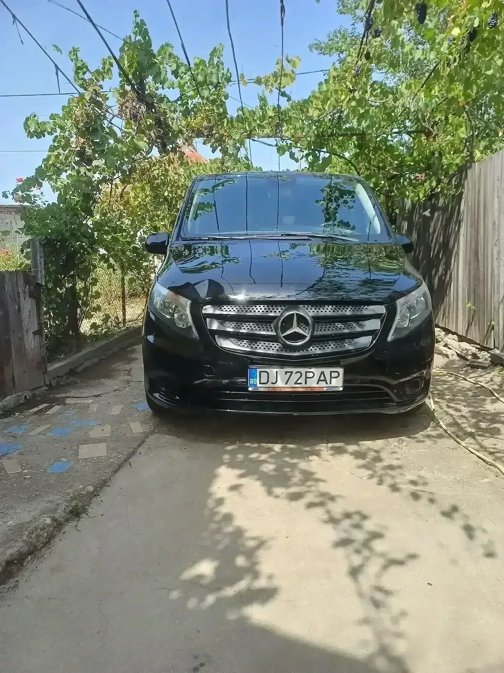 Mercedes Vito înmatriculat Ro  9 locuri 