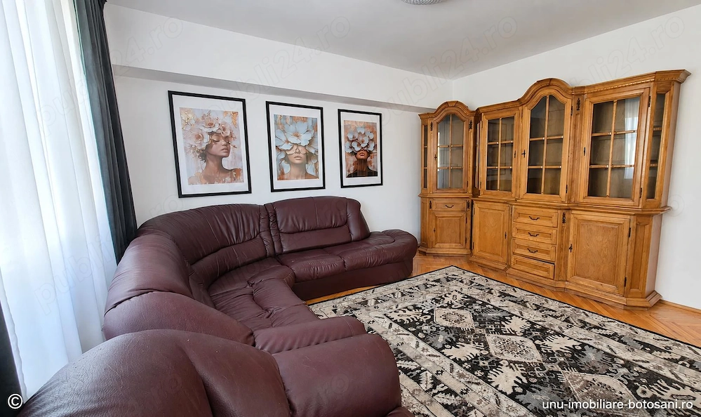 Apartament cu 2 camere, decomandat | 61 mp | 2 balcoane | Primăverii, Botoșani